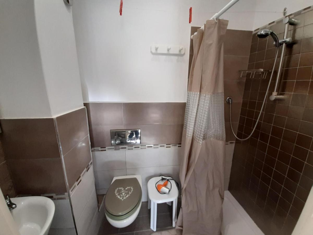 Algherooms Buitenkant foto